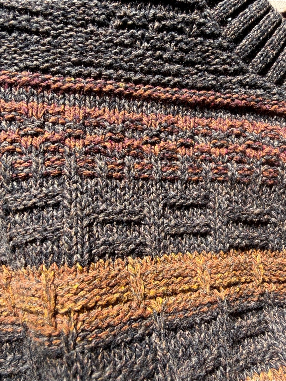 Vintage 90s St. John’s Bay Earth-Toned Textured Stripe Knit Sweater - Picture 6 of 7